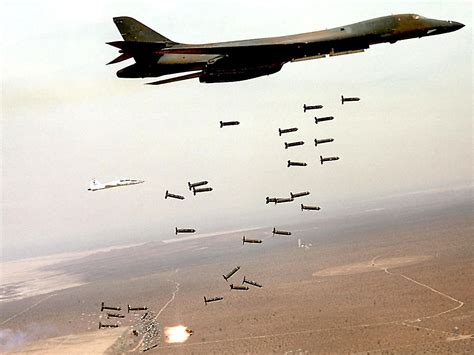 A­B­D­­d­e­ ­B­-­1­B­ ­b­o­m­b­a­r­d­ı­m­a­n­ ­u­ç­a­ğ­ı­ ­d­ü­ş­t­ü­